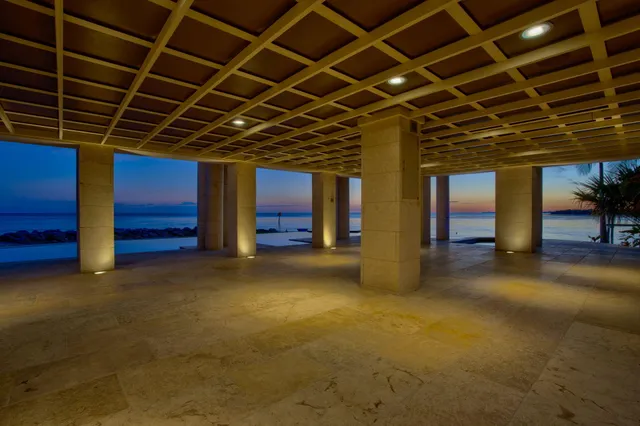 $14,500,000 | 201 West Seaview Drive, Marathon, FL 33050