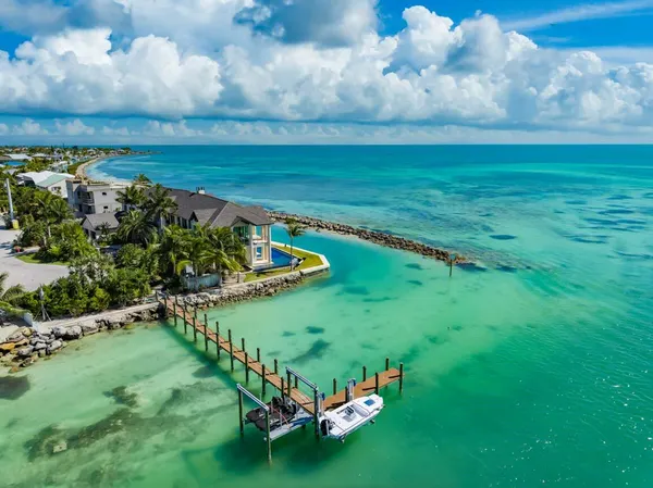 $14,500,000 | 201 West Seaview Drive, Marathon, FL 33050