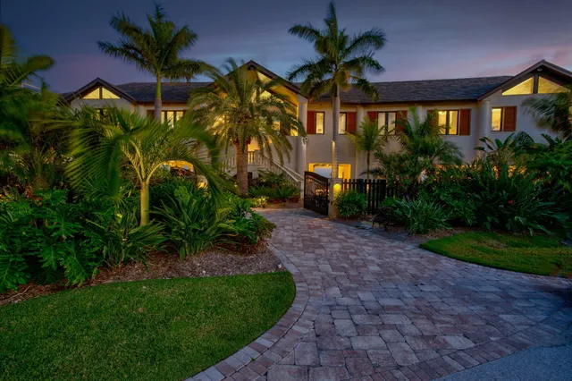 $14,500,000 | 201 West Seaview Drive, Marathon, FL 33050