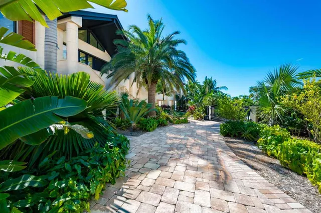 $14,500,000 | 201 West Seaview Drive, Marathon, FL 33050