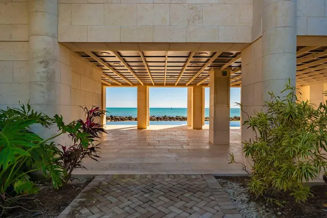 $14,500,000 | 201 West Seaview Drive, Marathon, FL 33050