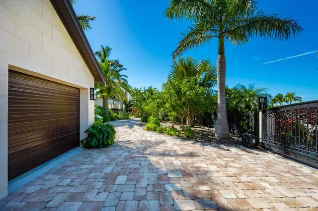 $14,500,000 | 201 West Seaview Drive, Marathon, FL 33050