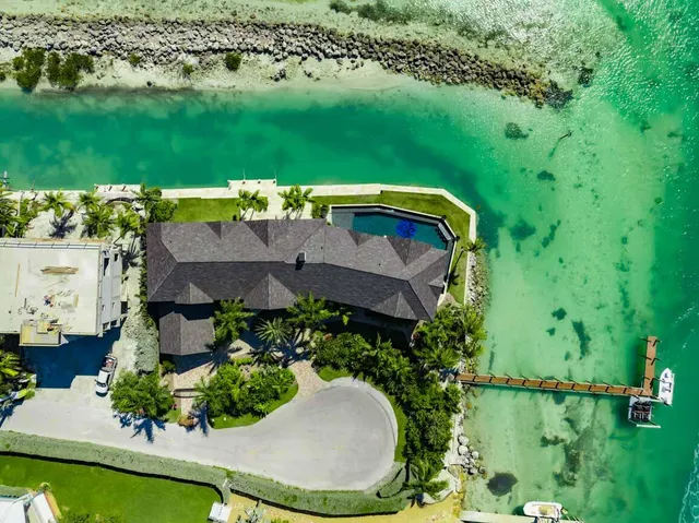 $14,500,000 | 201 West Seaview Drive, Marathon, FL 33050
