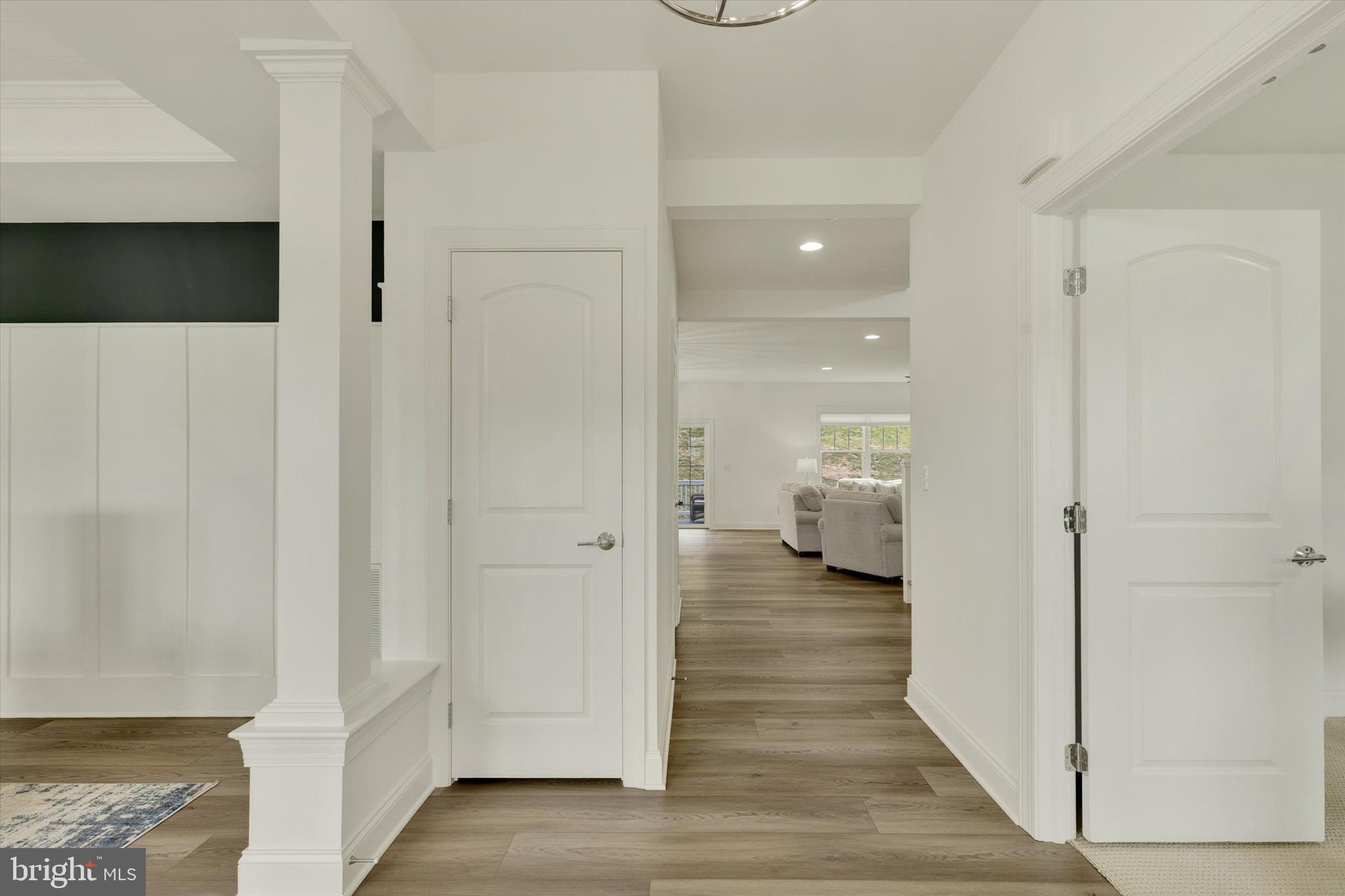 1033 Lititz Bend Drive Lititz, PA 17543 - Photo 6 of 58 Foyer