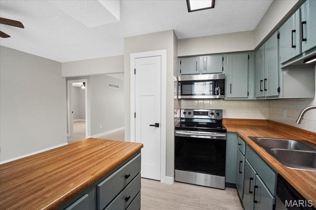 779 Boca Raton Drive, Unit I St. Peters, MO 63376 - Photo 9 of 21