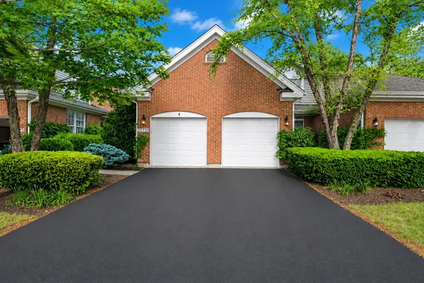 $595,000 | 2S729 Parkview Drive, Glen Ellyn, IL 60137