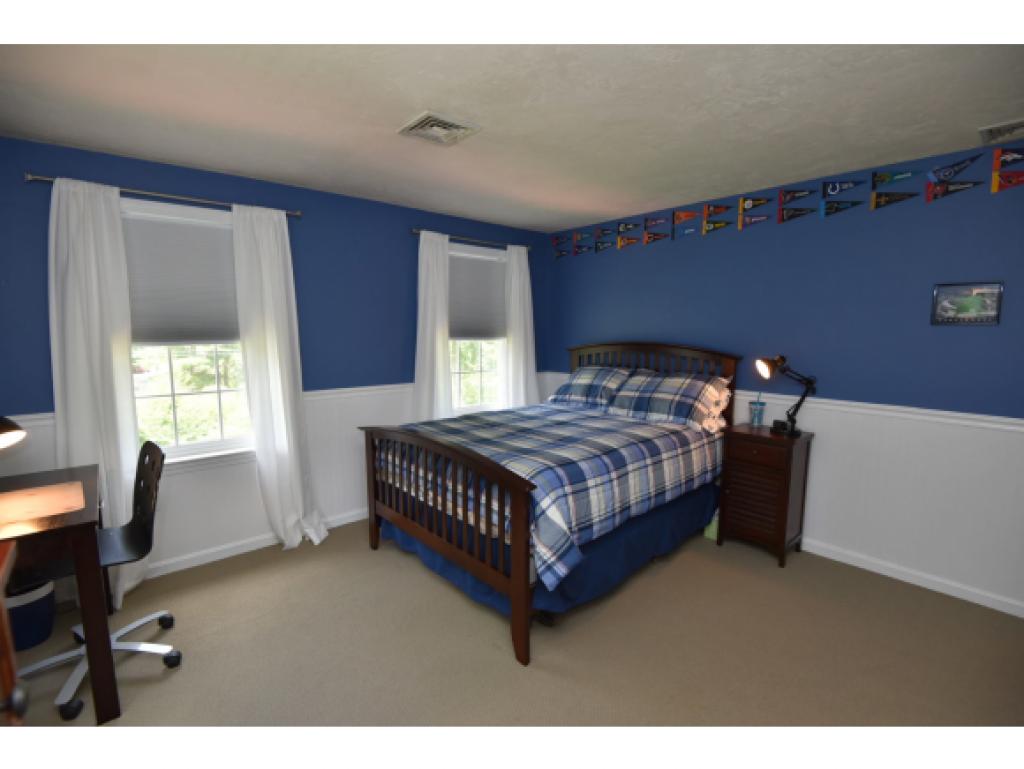 28 Boxwood Road Bedford, NH 03110 - Photo 20 of 34
