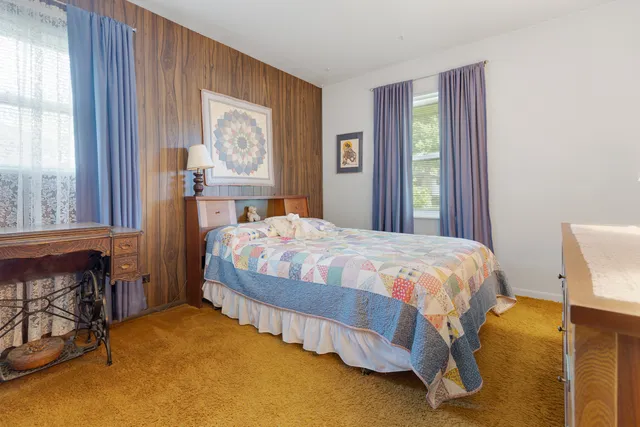 $319,900 | 550 Ridge Avenue, Elk Grove Village, IL 60007