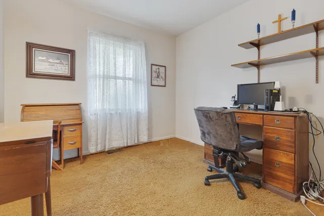 $319,900 | 550 Ridge Avenue, Elk Grove Village, IL 60007