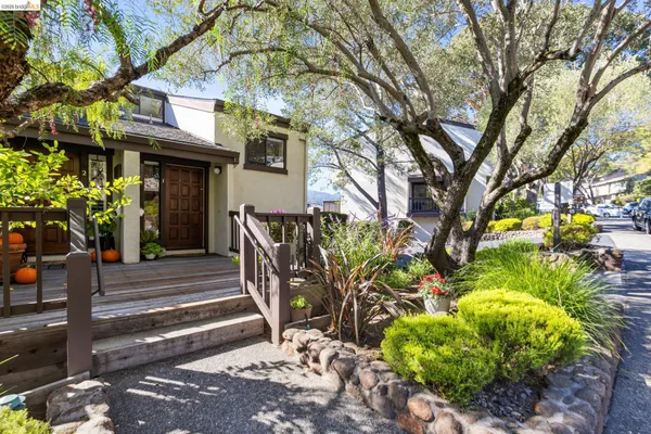 $765,000 | 45 Corte Real, Unit 1, Larkspur, CA 94904