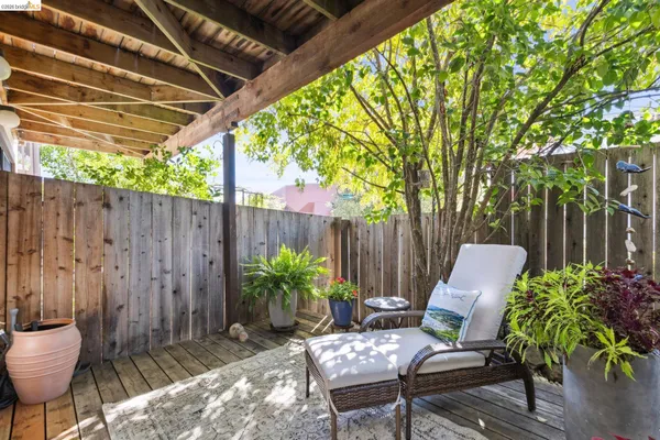 $765,000 | 45 Corte Real, Unit 1, Larkspur, CA 94904