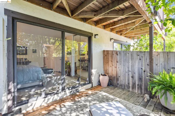 $765,000 | 45 Corte Real, Unit 1, Larkspur, CA 94904