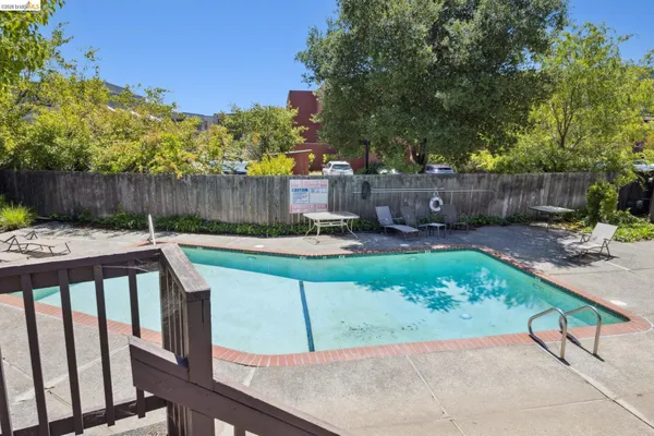 $765,000 | 45 Corte Real, Unit 1, Larkspur, CA 94904