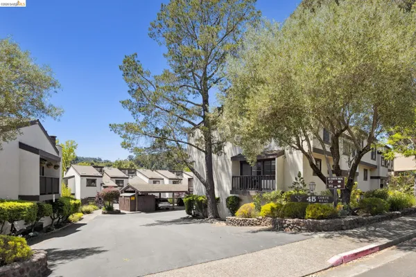 $765,000 | 45 Corte Real, Unit 1, Larkspur, CA 94904