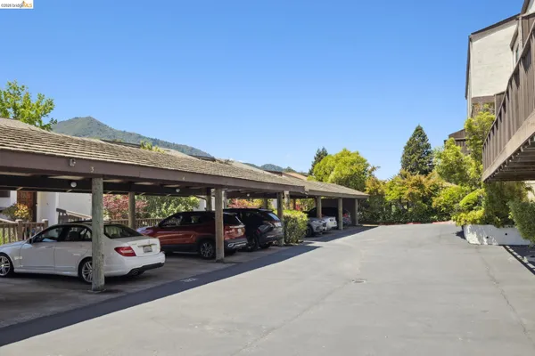 $765,000 | 45 Corte Real, Unit 1, Larkspur, CA 94904