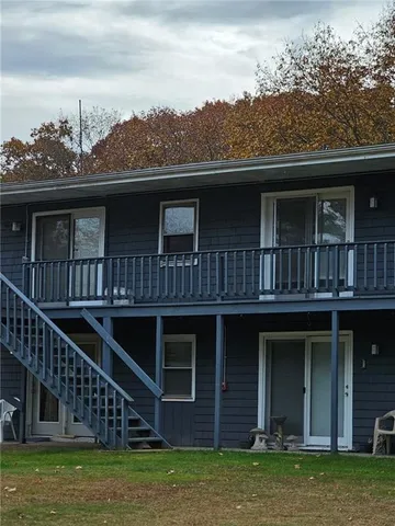 $1,400 | 35 Gadoury Avenue, Unit 17, Coventry, RI 02816
