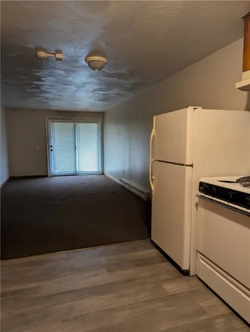 $1,400 | 35 Gadoury Avenue, Unit 17, Coventry, RI 02816