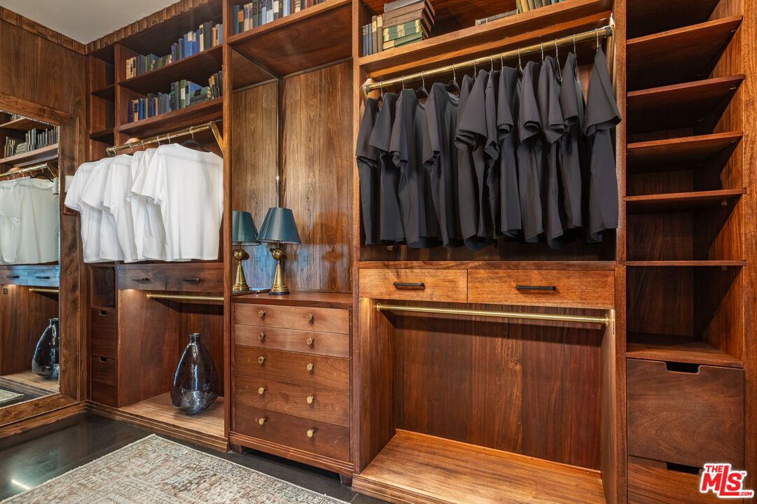 10911 Chalon Road Los Angeles, CA 90077 - Photo 30 of 43