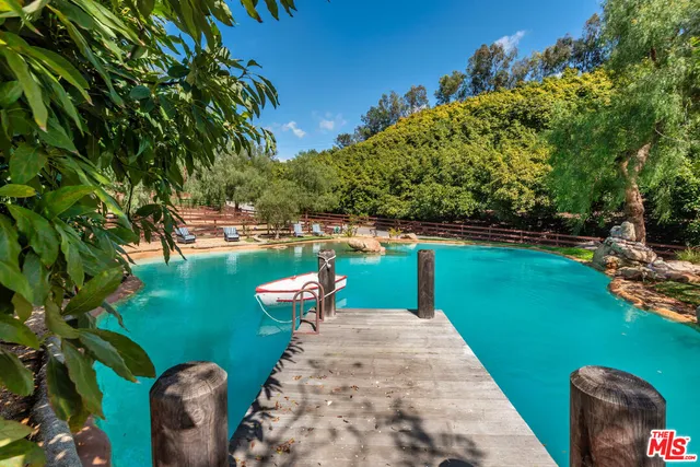 a house view with a outdoor space