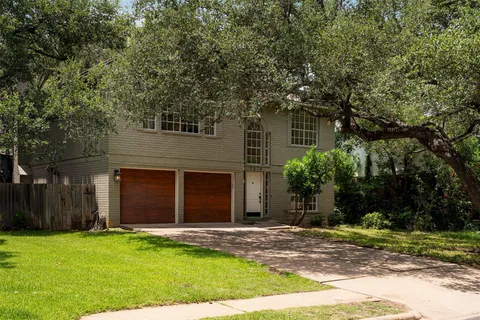 $584,000 | 7516 Windrush Drive, Austin, TX 78729
