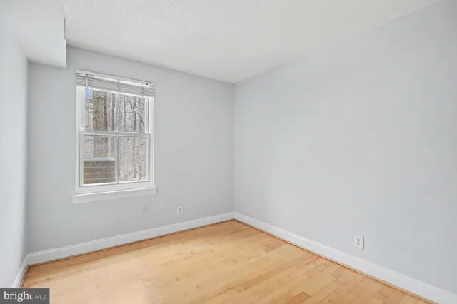 $1,994 | 11619 Stoneview Square, Unit 2B, Reston, VA 20191