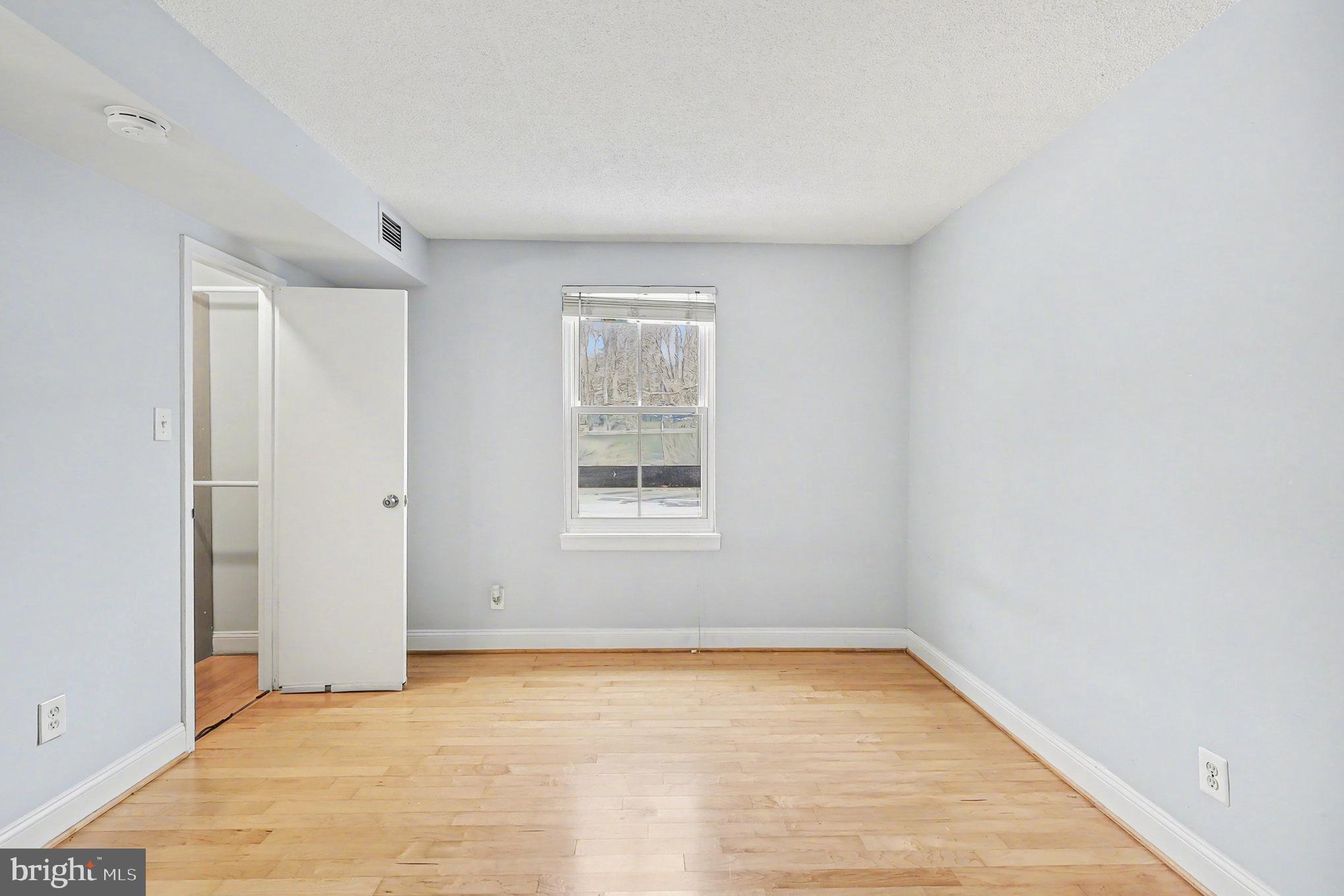 11619 Stoneview Square, Unit 2B Reston, VA 20191 - Photo 9 of 18