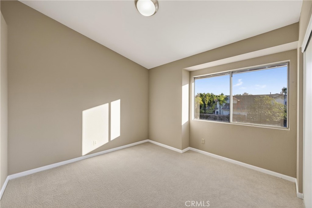 19540 Chinotto Lane Riverside, CA 92508 - Photo 31 of 69 Versatile guest bedroom perfect for visitors or an office
