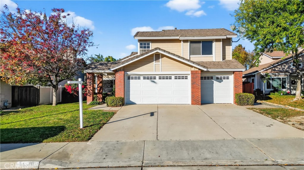 19540 Chinotto Lane Riverside, CA 92508 - Photo 5 of 69 Wide driveway offers plenty of parking