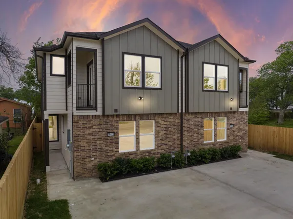 $2,800 | 3642 Mainer Street, Unit B, Houston, TX 77021
