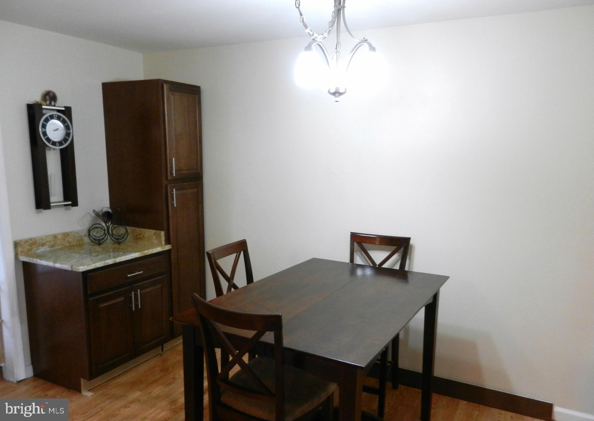 400 Williamsburg Road Sterling, VA 20164 - Photo 6 of 30 Dining Room