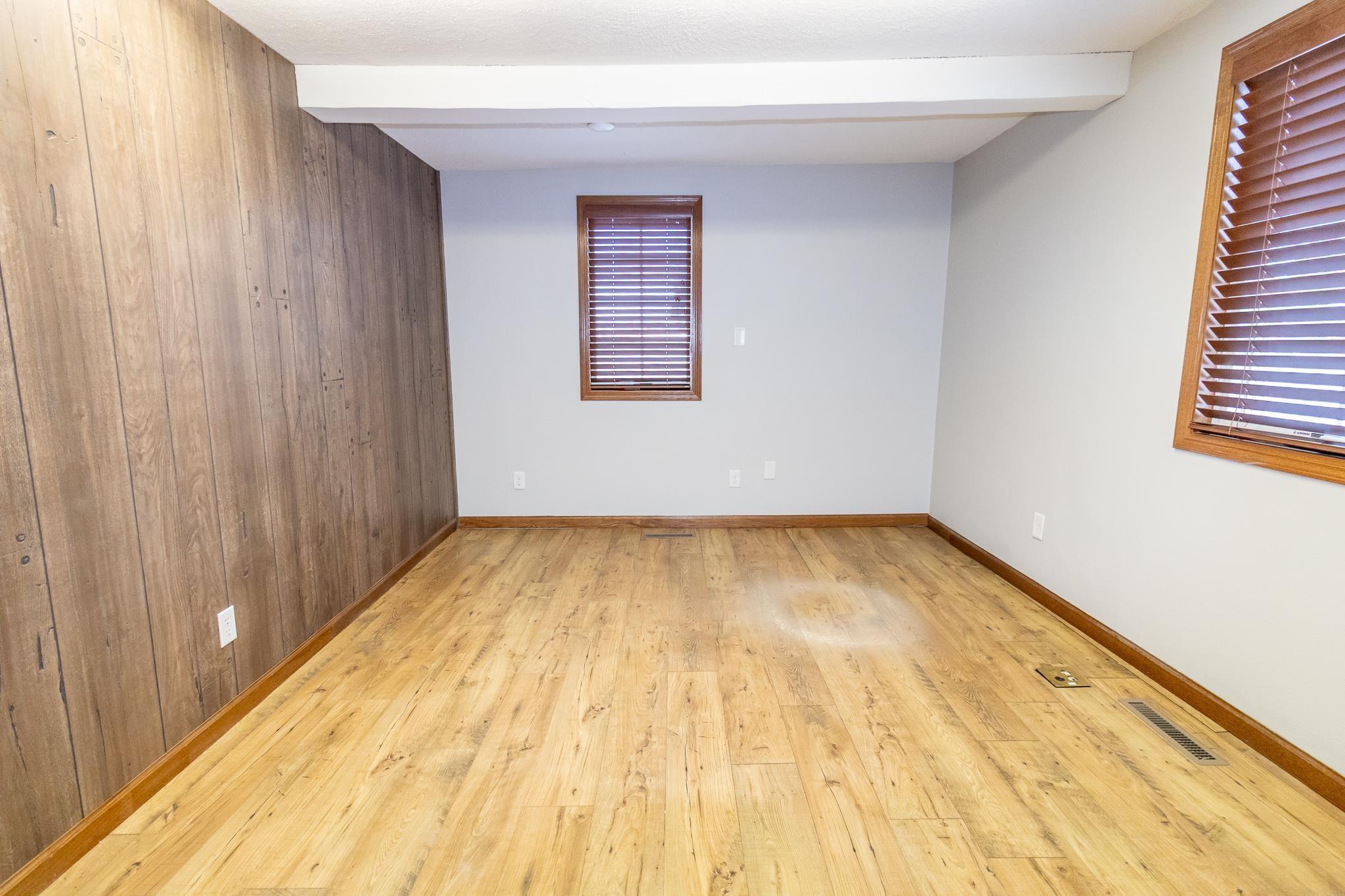 5419 West Bennington Road Cedar Falls, IA 50613 - Photo 18 of 29 Gallery Image 18