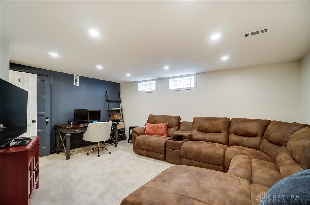 1750 Pembrook Road Springfield, OH 45504 - Photo 36 of 52 Gallery Image 36