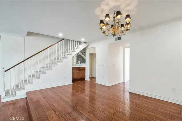 $740,000 | 18100 Burbank Boulevard, Unit 14, Tarzana, CA 91356