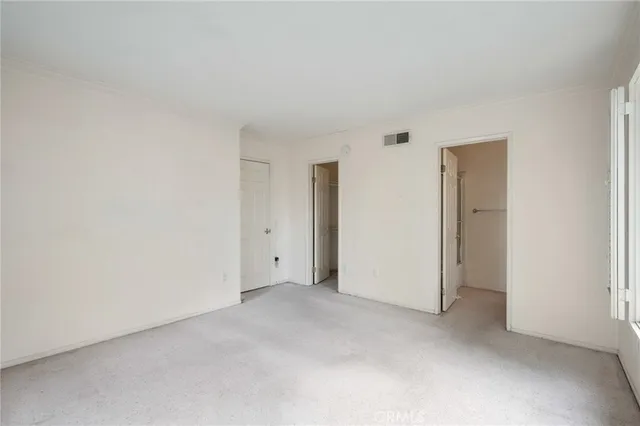 $740,000 | 18100 Burbank Boulevard, Unit 14, Tarzana, CA 91356