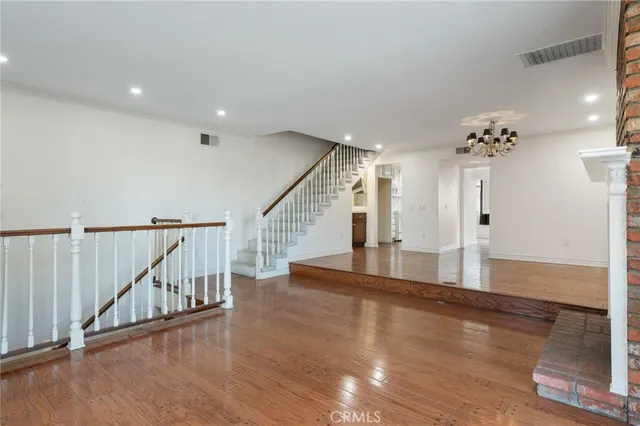 $740,000 | 18100 Burbank Boulevard, Unit 14, Tarzana, CA 91356