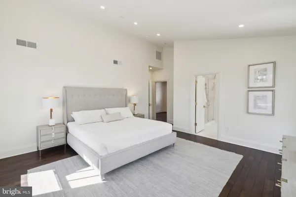 $2,450,000 | 5115 42nd Street Northwest, Washington, DC 20016