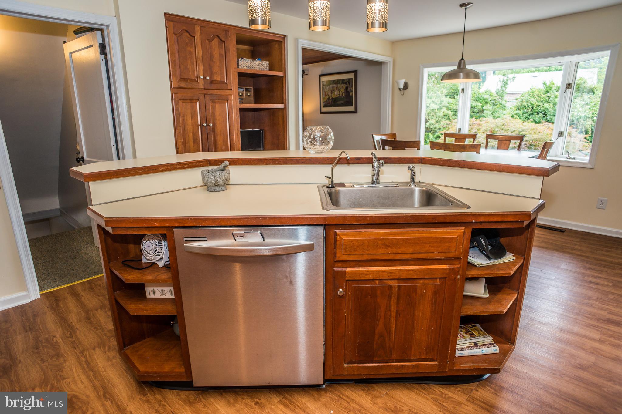 473 Colonial Park Drive Springfield, PA 19064 - Photo 18 of 105 Gallery Image 18