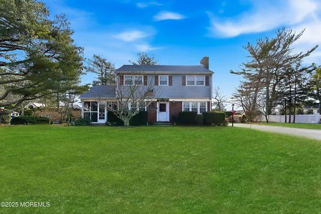 $1,299,000 | 922 Woodview Road, Brielle, NJ 08730