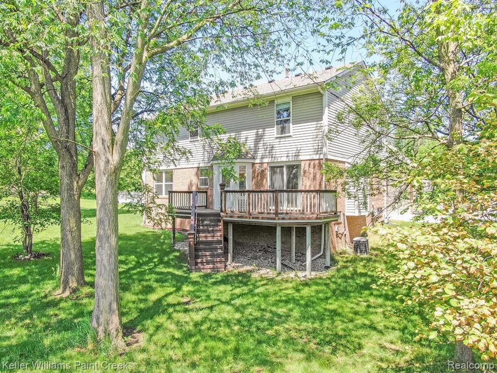 2741 Forest View Court Rochester Hills, MI 48307 - Photo 13 of 56