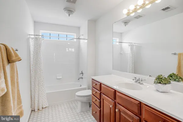 $650,000 | 3749 Russett Maple Court, Dumfries, VA 22025