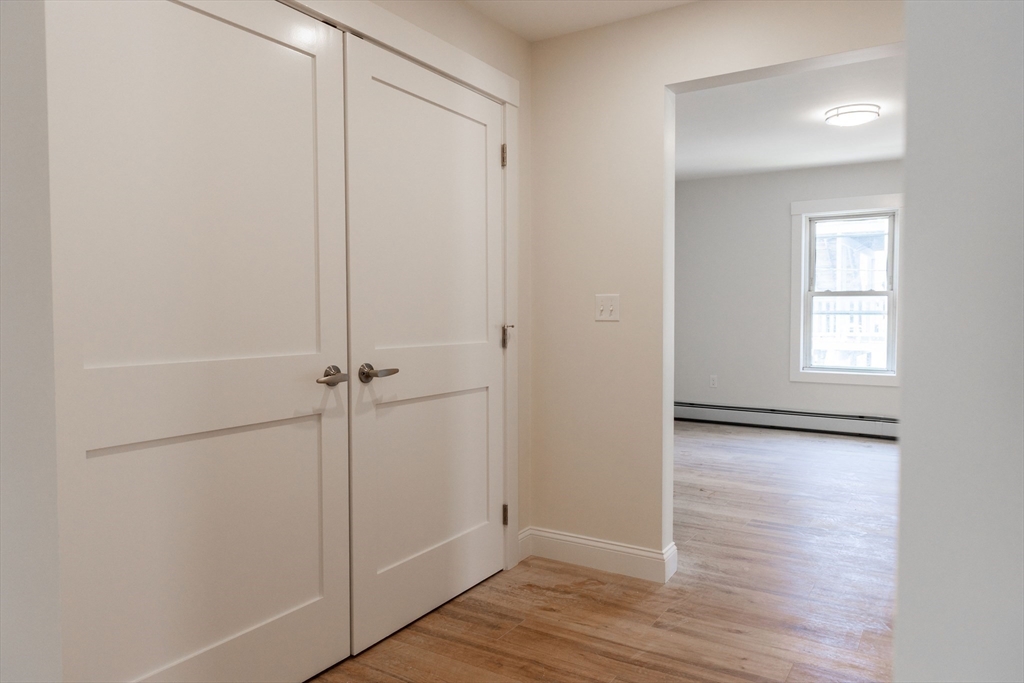 71 Friend Street, Unit 2 Gloucester, MA 01930 - Photo 7 of 18