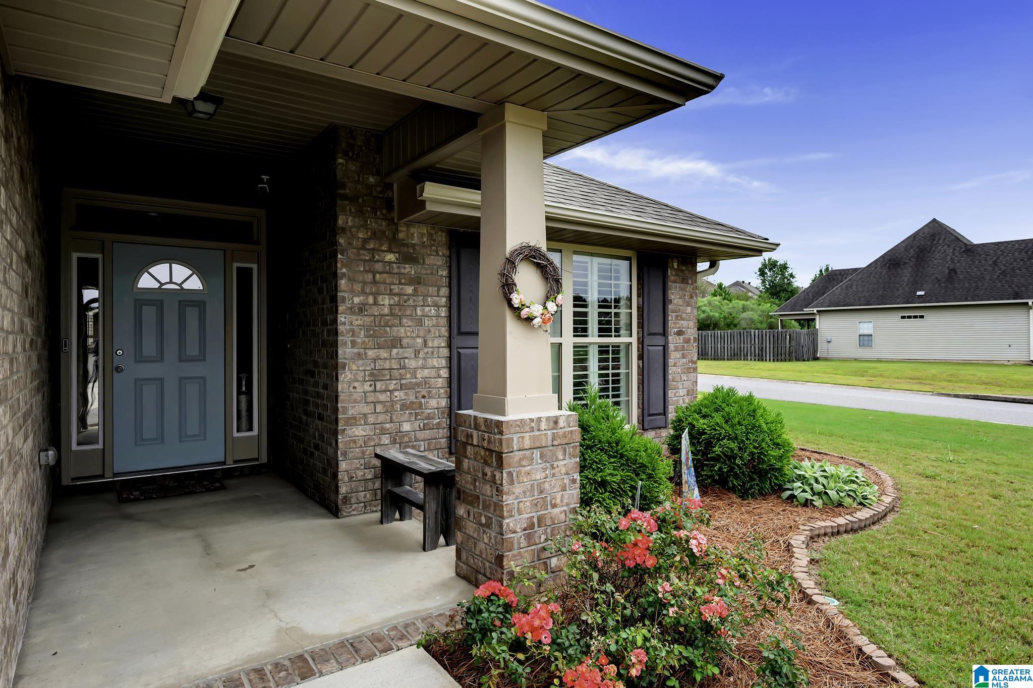 2076 Highview Way Calera, AL 35040 - Photo 2 of 32 Gallery Image 2