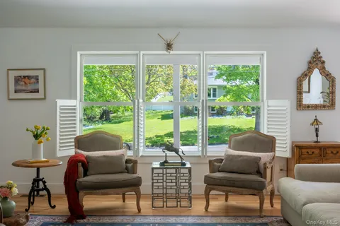 $999,999 | 44 Lorraine Drive, Rhinebeck, NY 12572
