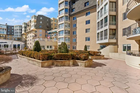 $599,900 | 1250 South Washington Street, Unit 215, Alexandria, VA 22314