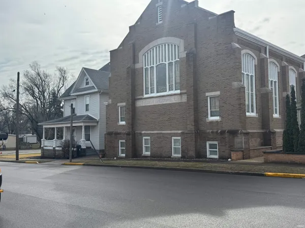 $399,900 | 107 East Main Street, Flora, IN 46929