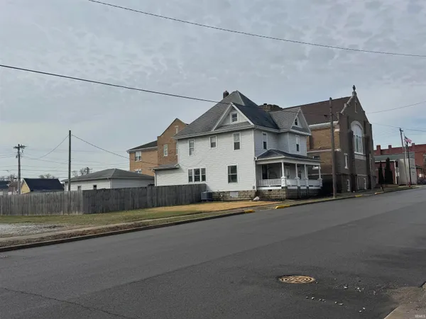 $399,900 | 107 East Main Street, Flora, IN 46929