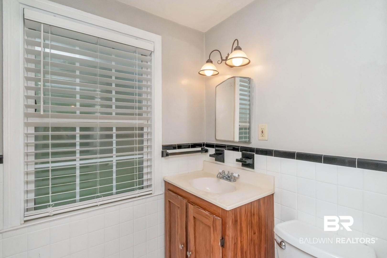 214 Upham Street, Unit 8B Mobile, AL 36607 - Photo 10 of 21