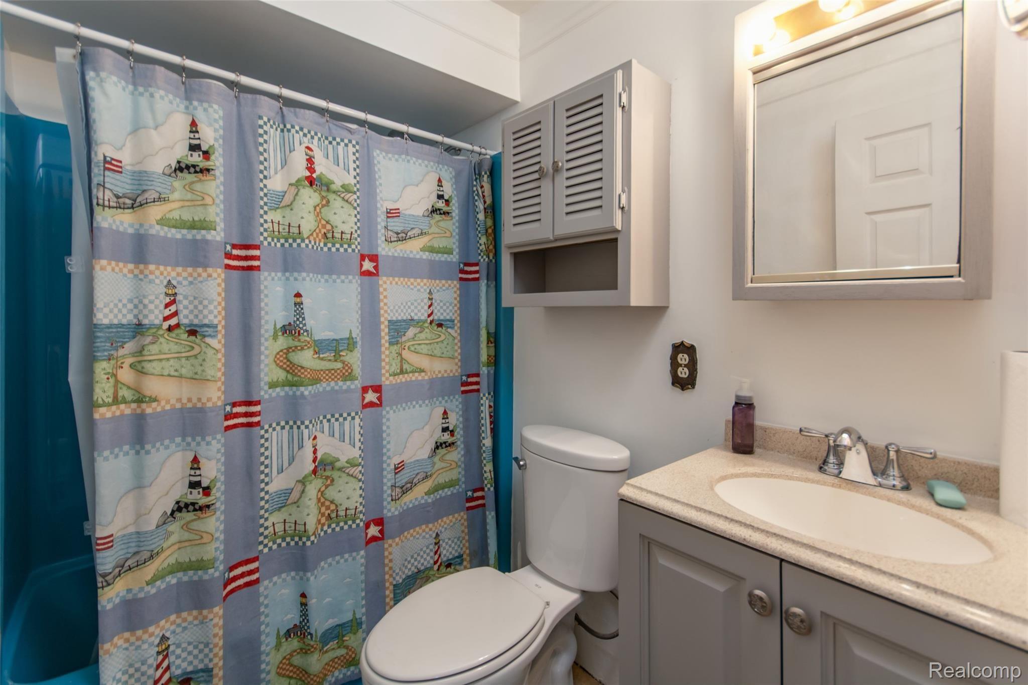 3099 Vincent Road North Street, MI 48049 - Photo 10 of 24 DSC_5589enf.jpg