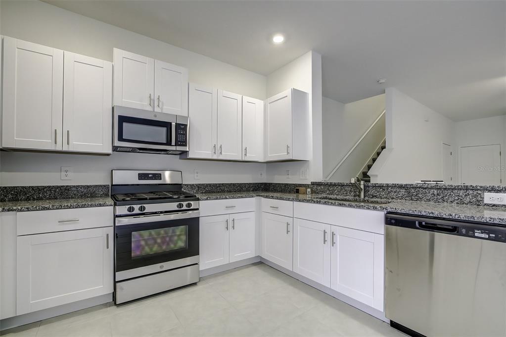 8248 Corner Pine Way New Port Richey, FL 34655 - Photo 14 of 48