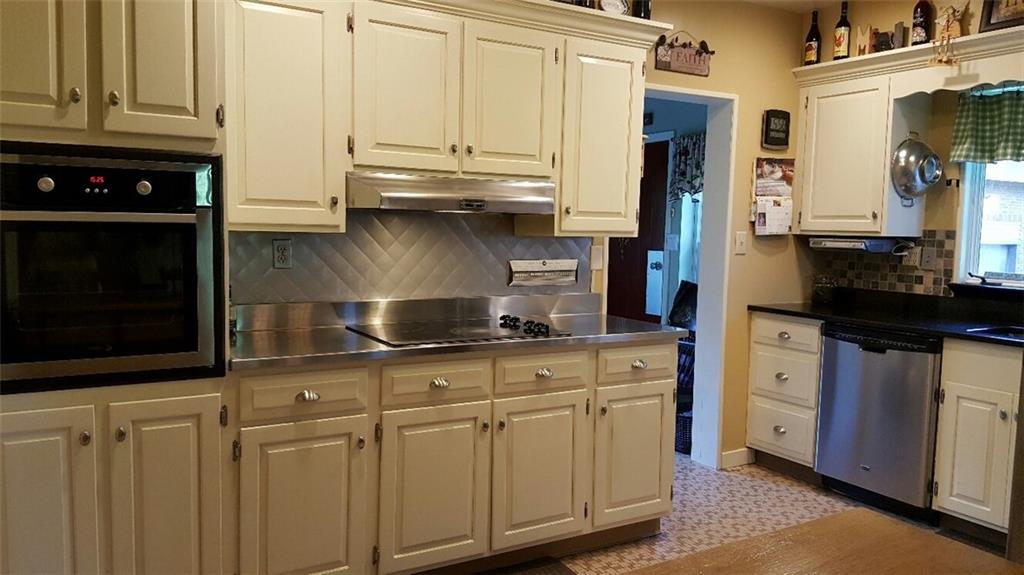 260 Vogel Road Butler, PA 16002 - Photo 5 of 24 Modernity is the stylistic foundation of this beautiful kitchen.